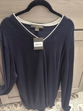 Stewart of Scotland Navy V-Neck Sweater with Cream Trim